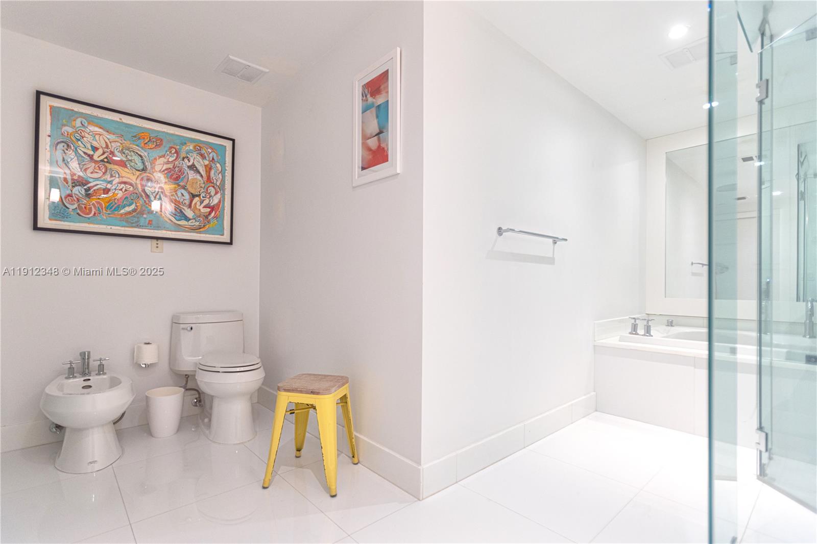 THE BENTLEY BAY CONDO - Residential