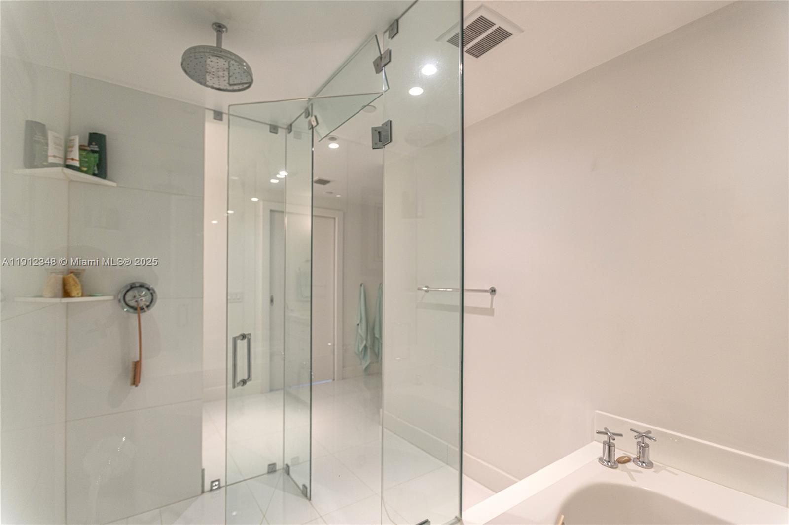 THE BENTLEY BAY CONDO - Residential