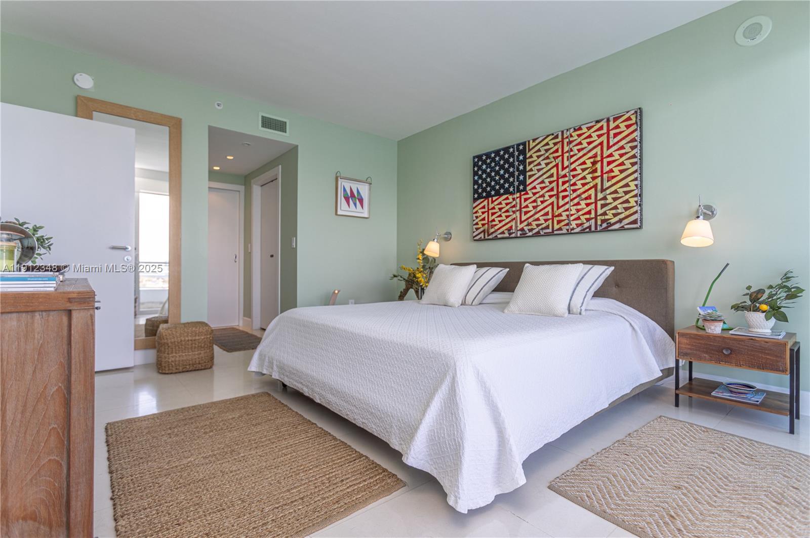 THE BENTLEY BAY CONDO - Residential