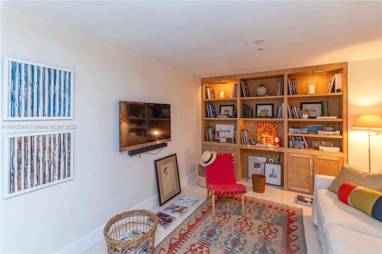 THE BENTLEY BAY CONDO - Residential