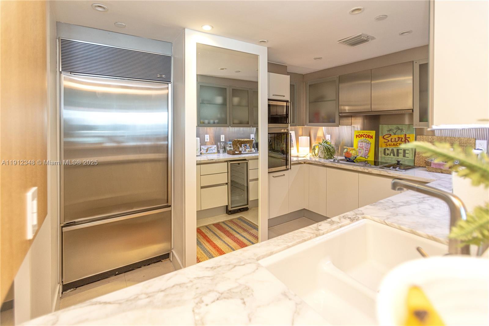 THE BENTLEY BAY CONDO - Residential