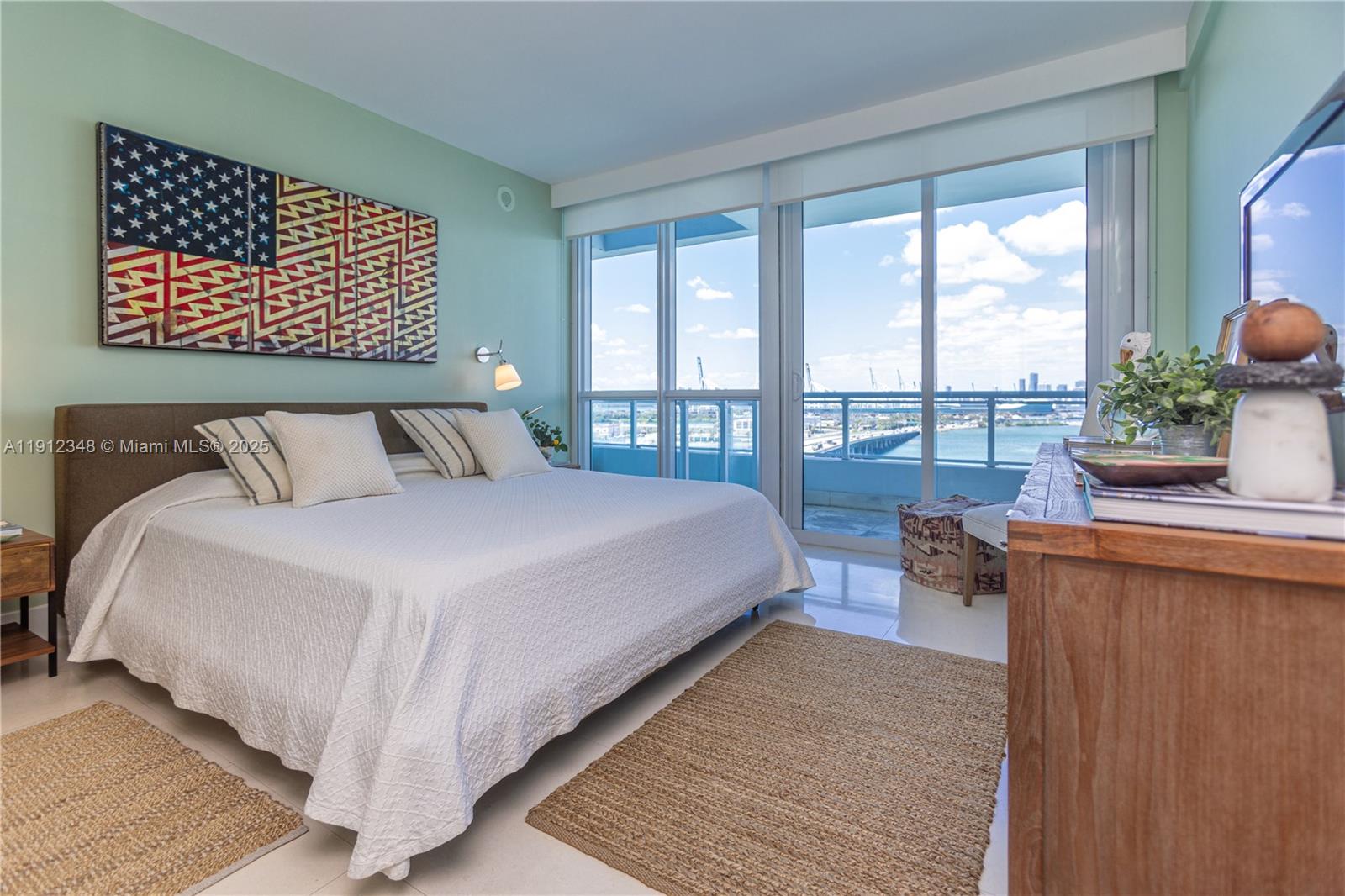 THE BENTLEY BAY CONDO - Residential
