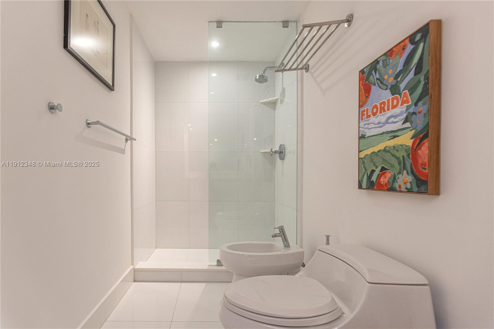 THE BENTLEY BAY CONDO - Residential