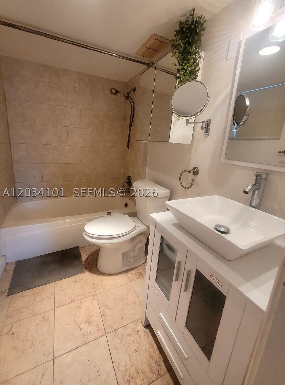 BOCA LINDA CONDO - Residential Lease