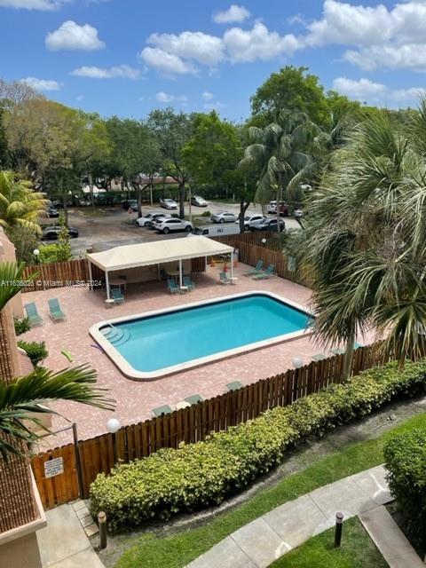 ROYAL PALM AT PLANTATION - Residential