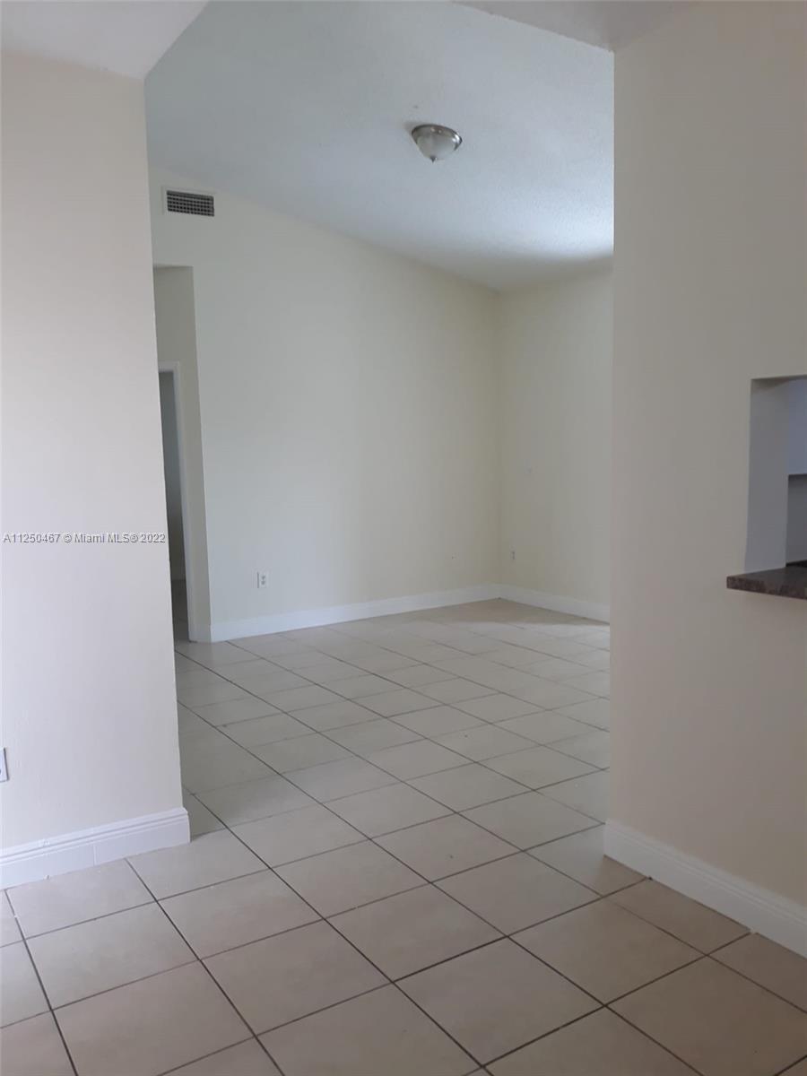 REFLECTIONS AT PEMBROKE P - Residential Lease