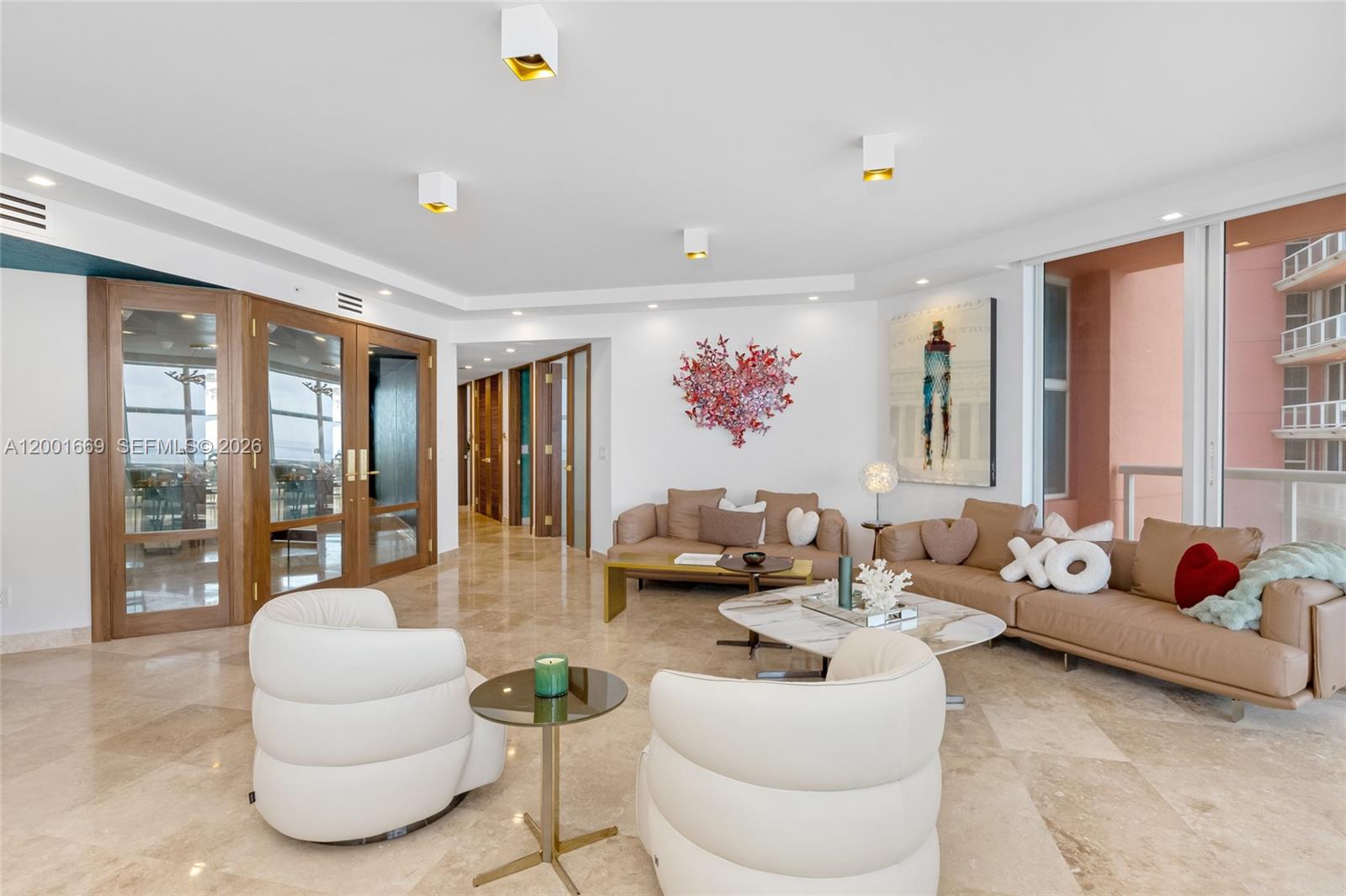 PALMS TOWER ONE CONDO - Residential