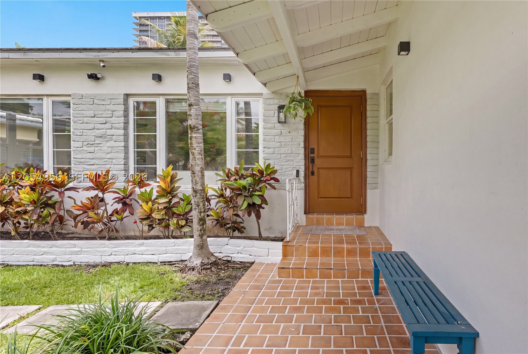 BAYWOOD - Residential