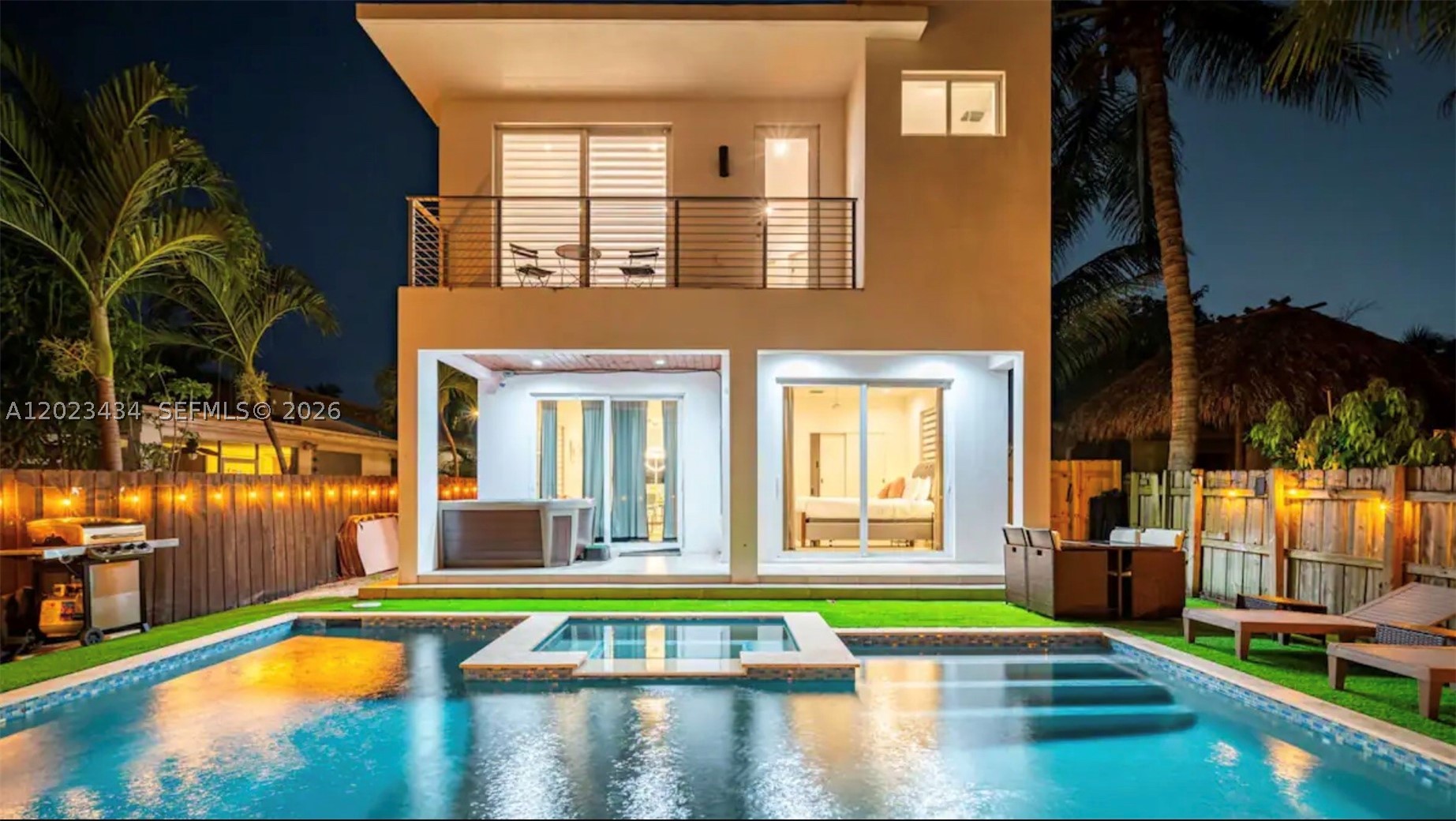 HOLLYWOOD - Residential