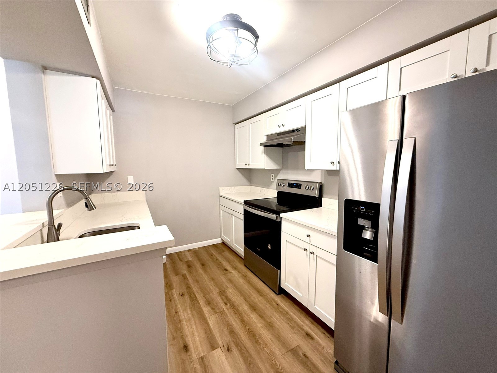 KENDALL LAKE TOWERS CONDO - Residential Lease