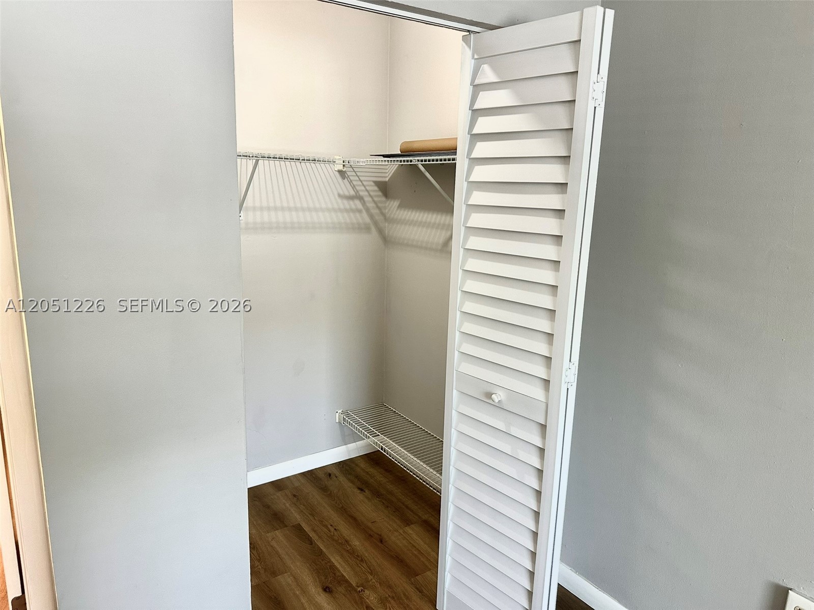 KENDALL LAKE TOWERS CONDO - Residential Lease