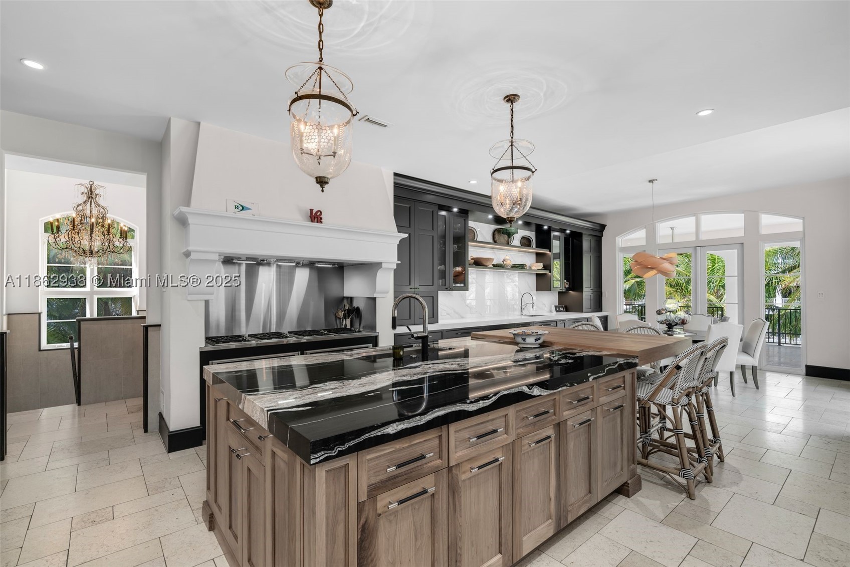 THE MOORINGS - Residential