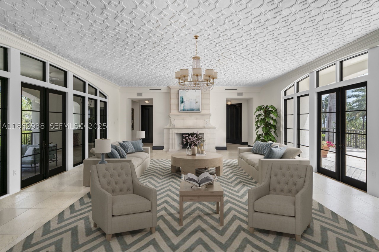 THE MOORINGS - Residential