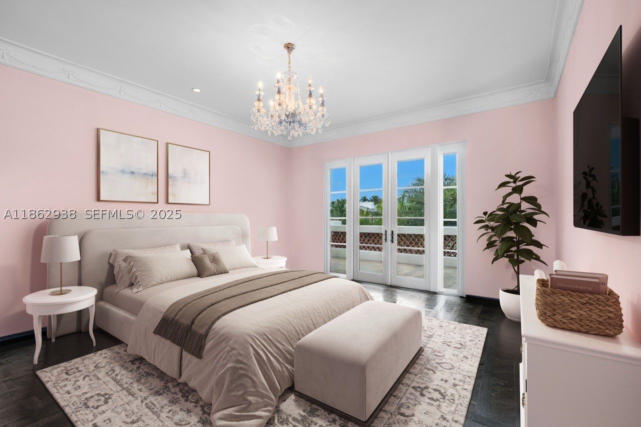 THE MOORINGS - Residential