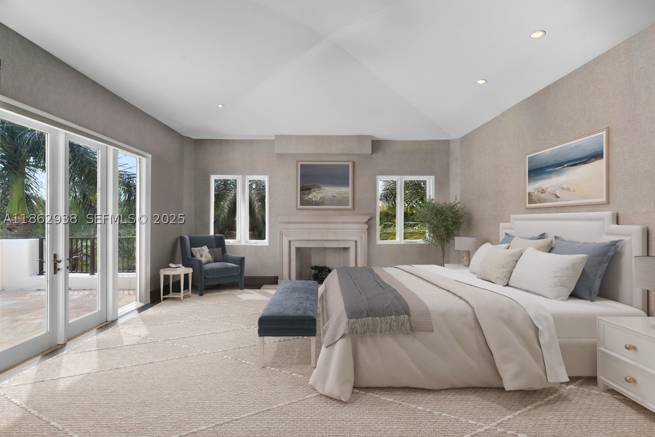 THE MOORINGS - Residential