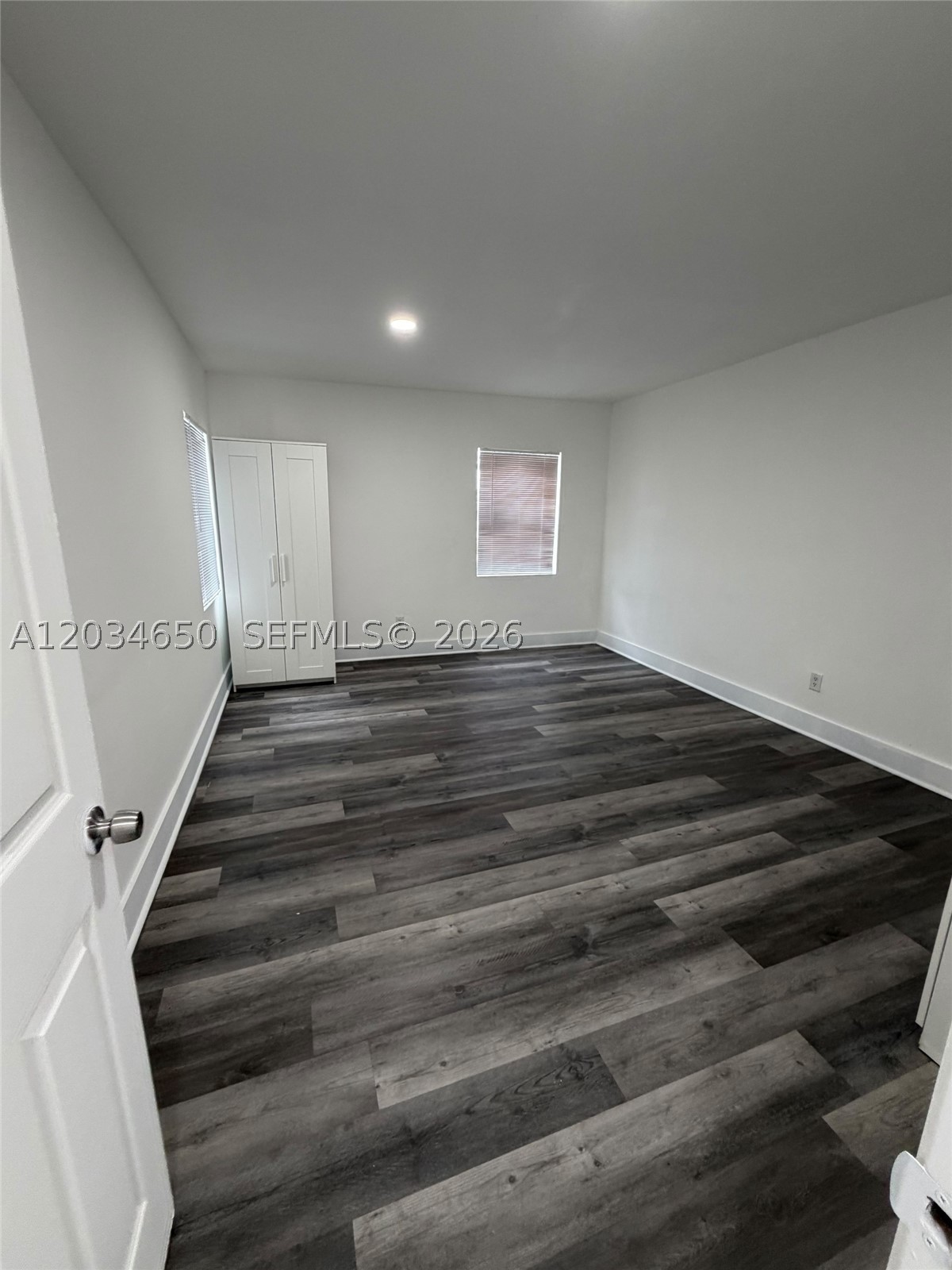 PARA VILLA HEIGHTS - Residential Lease