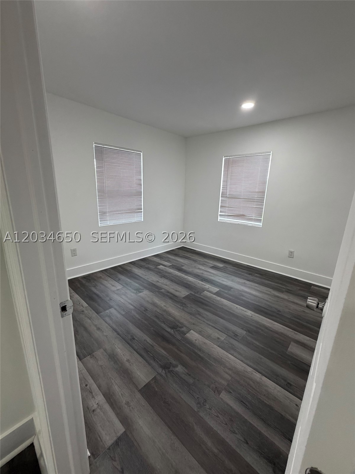 PARA VILLA HEIGHTS - Residential Lease