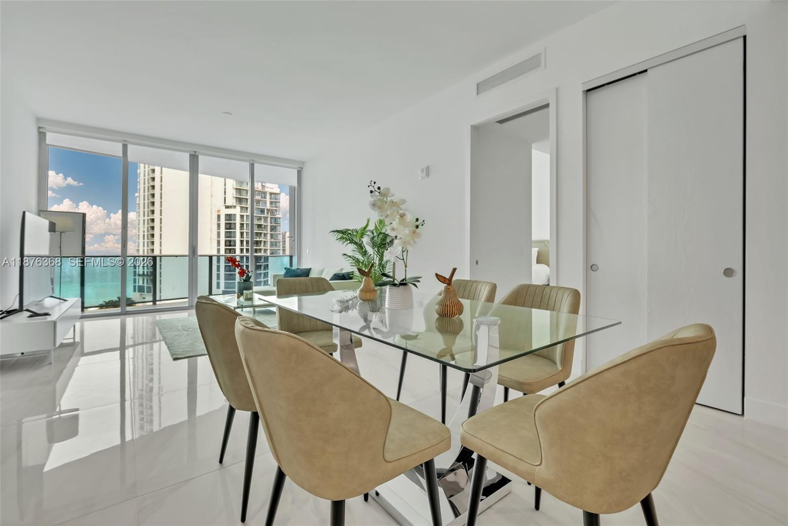 AURORA CONDOMINIUM - Residential