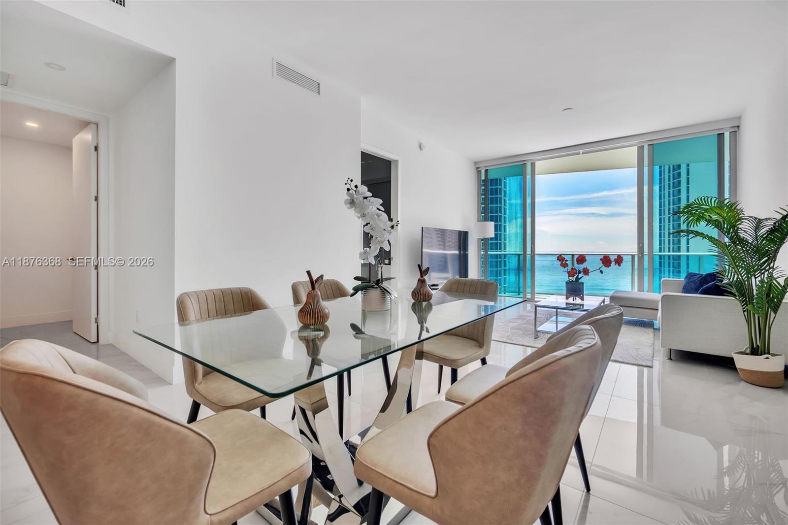 AURORA CONDOMINIUM - Residential