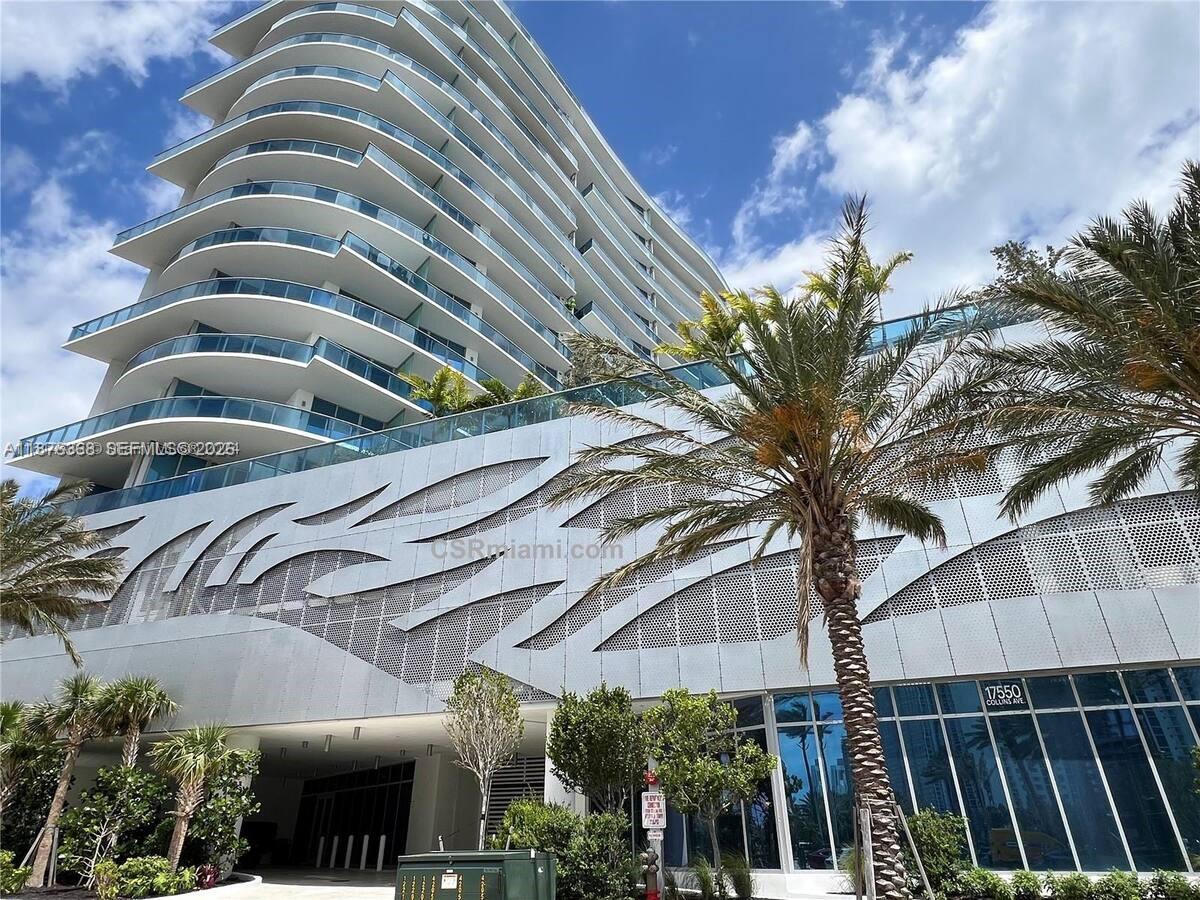 AURORA CONDOMINIUM - Residential