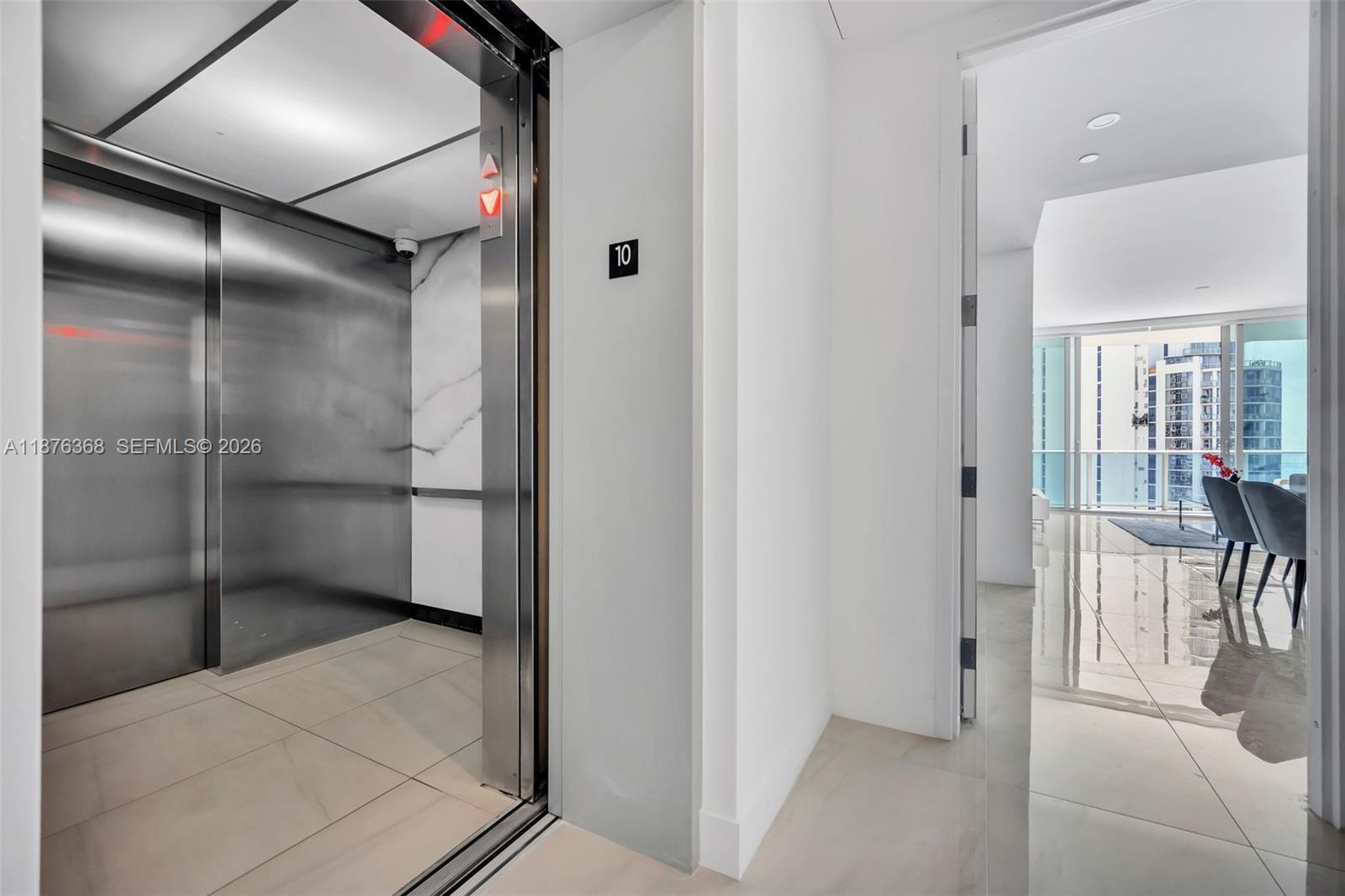 AURORA CONDOMINIUM - Residential
