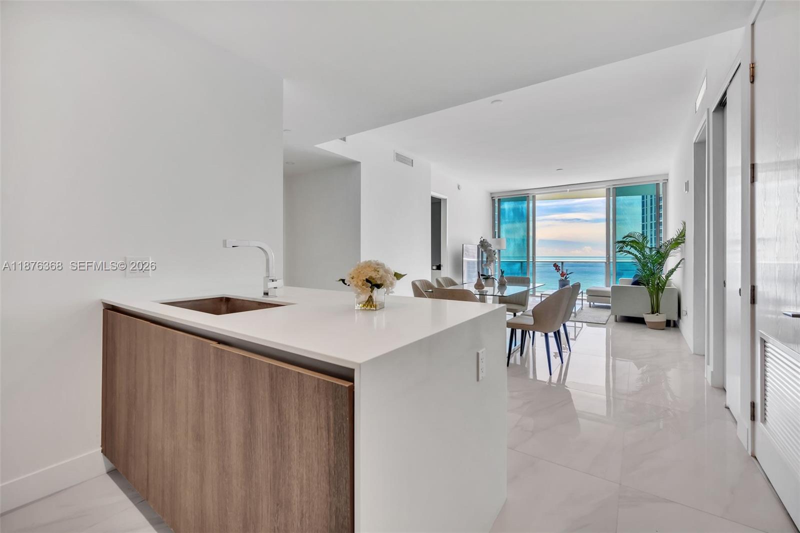 AURORA CONDOMINIUM - Residential