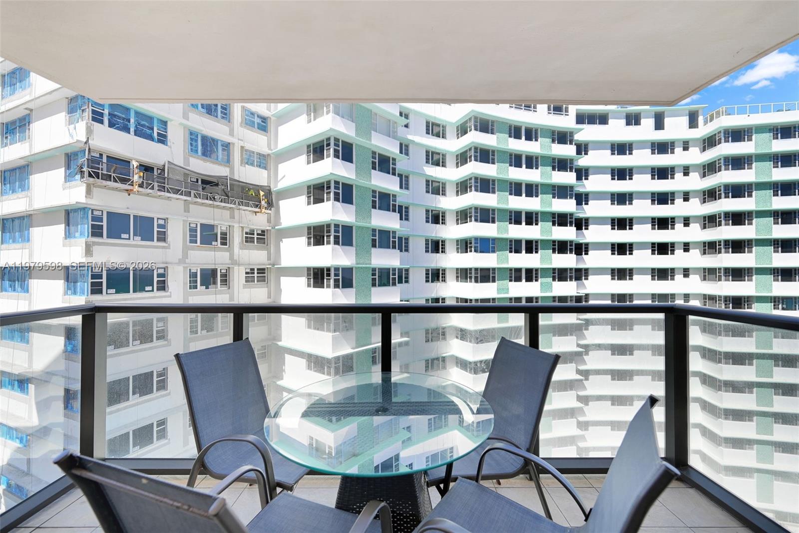 THE ALEXANDER CONDO - Residential