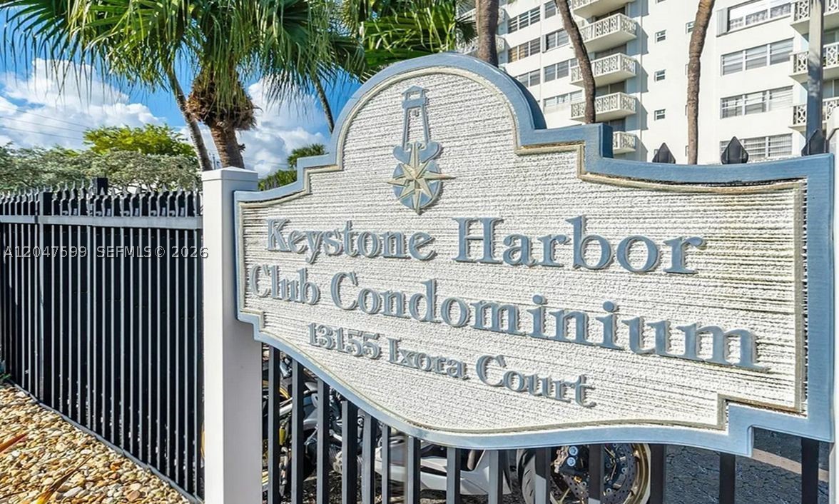 KEYSTONE HARBOR CLUB COND - Residential