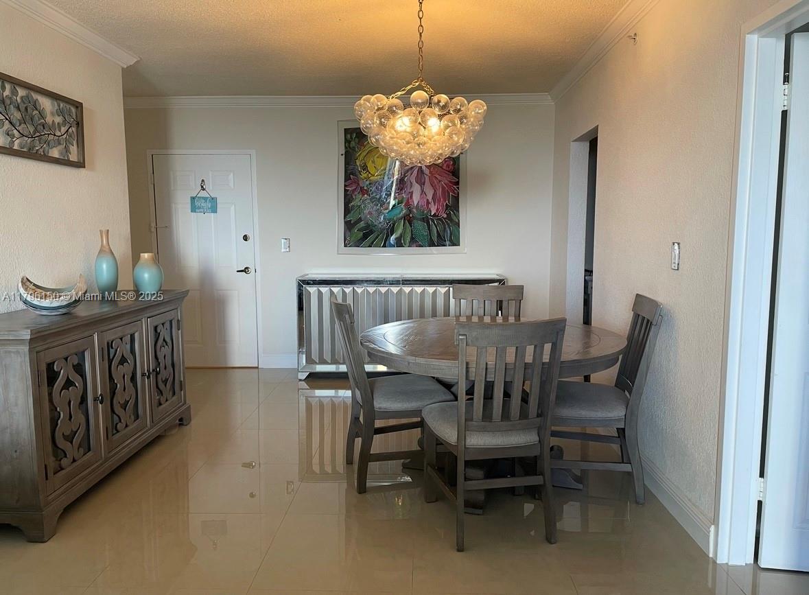 WAVE CONDO - Residential