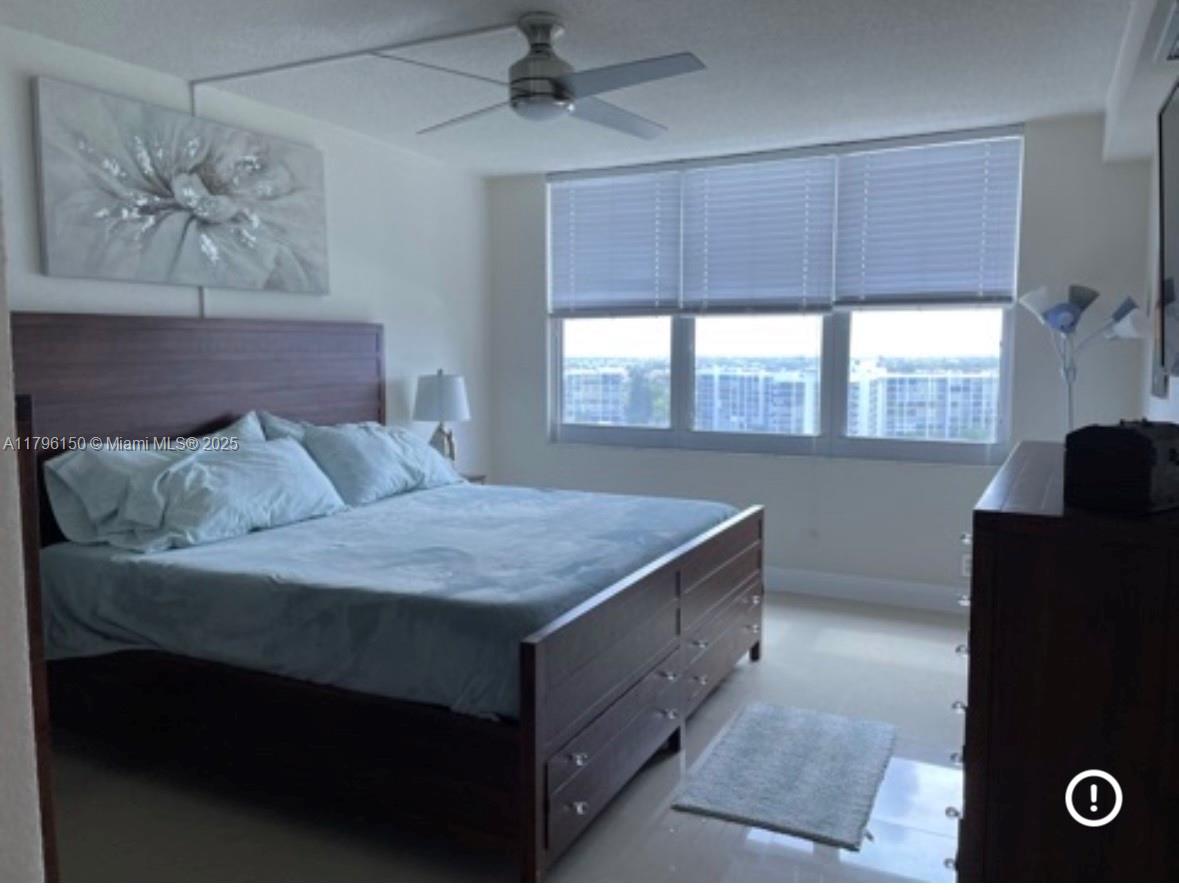 WAVE CONDO - Residential