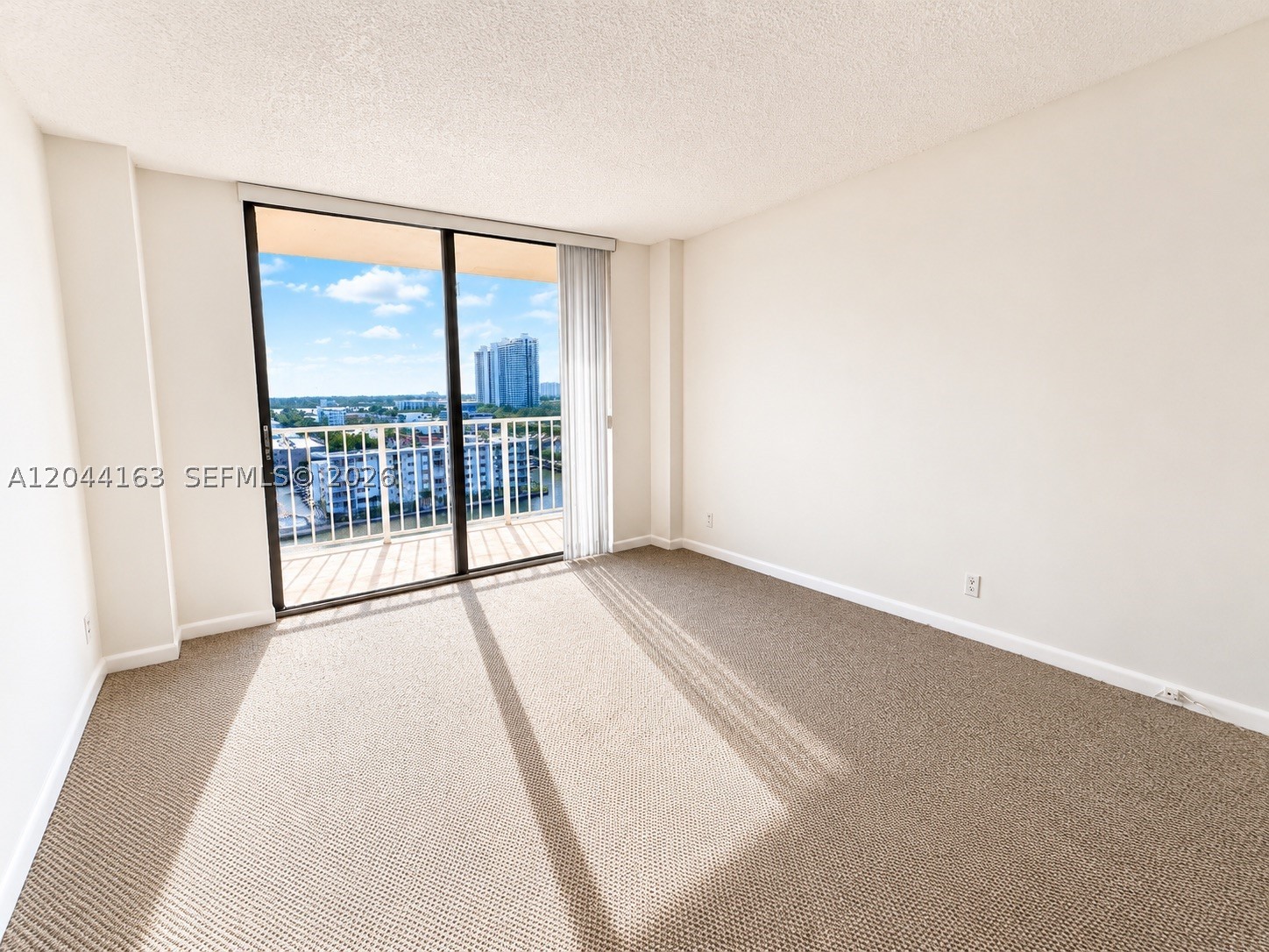 WINSTON TOWERS 700 CONDO - Residential Lease