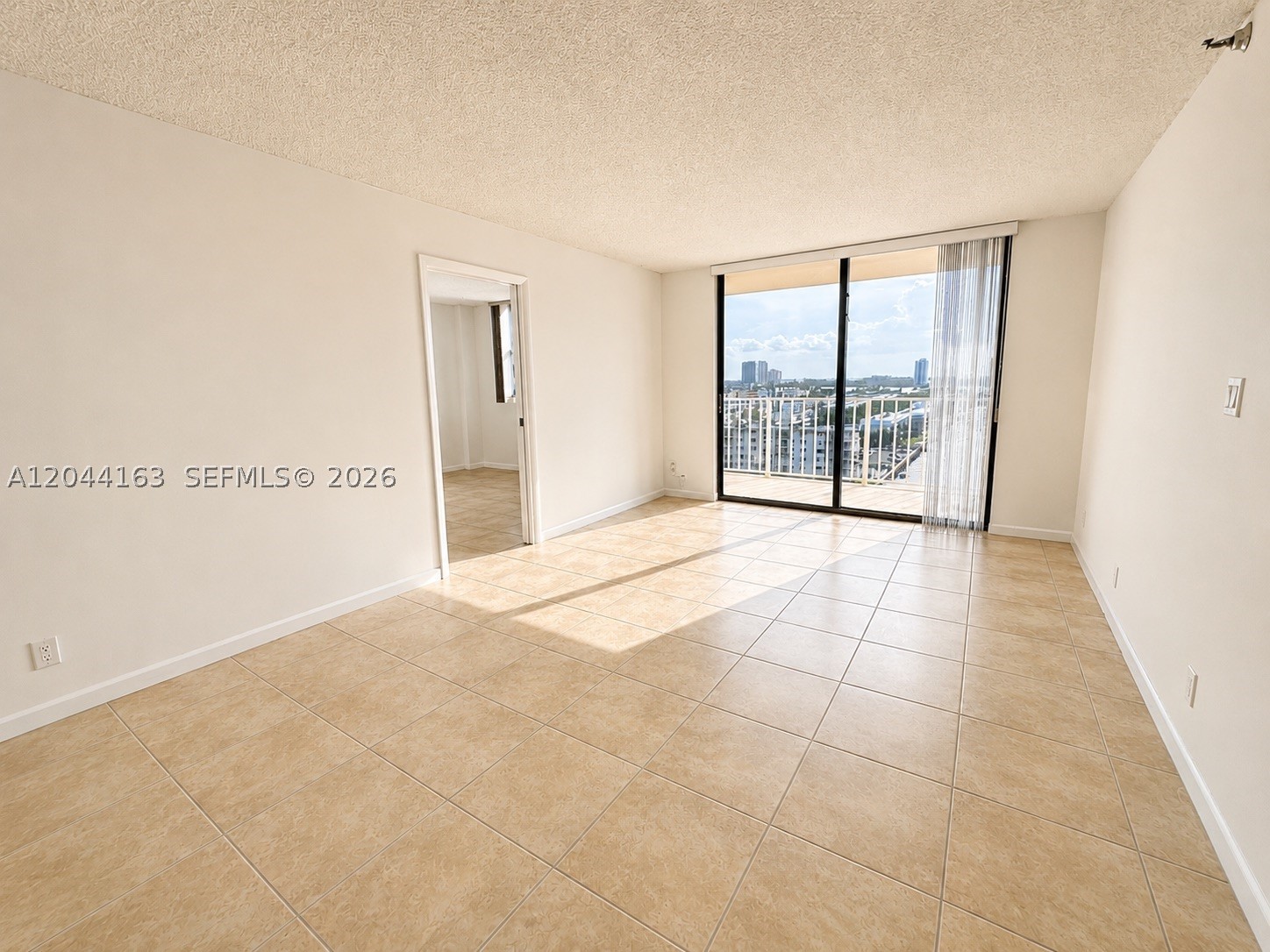 WINSTON TOWERS 700 CONDO - Residential Lease