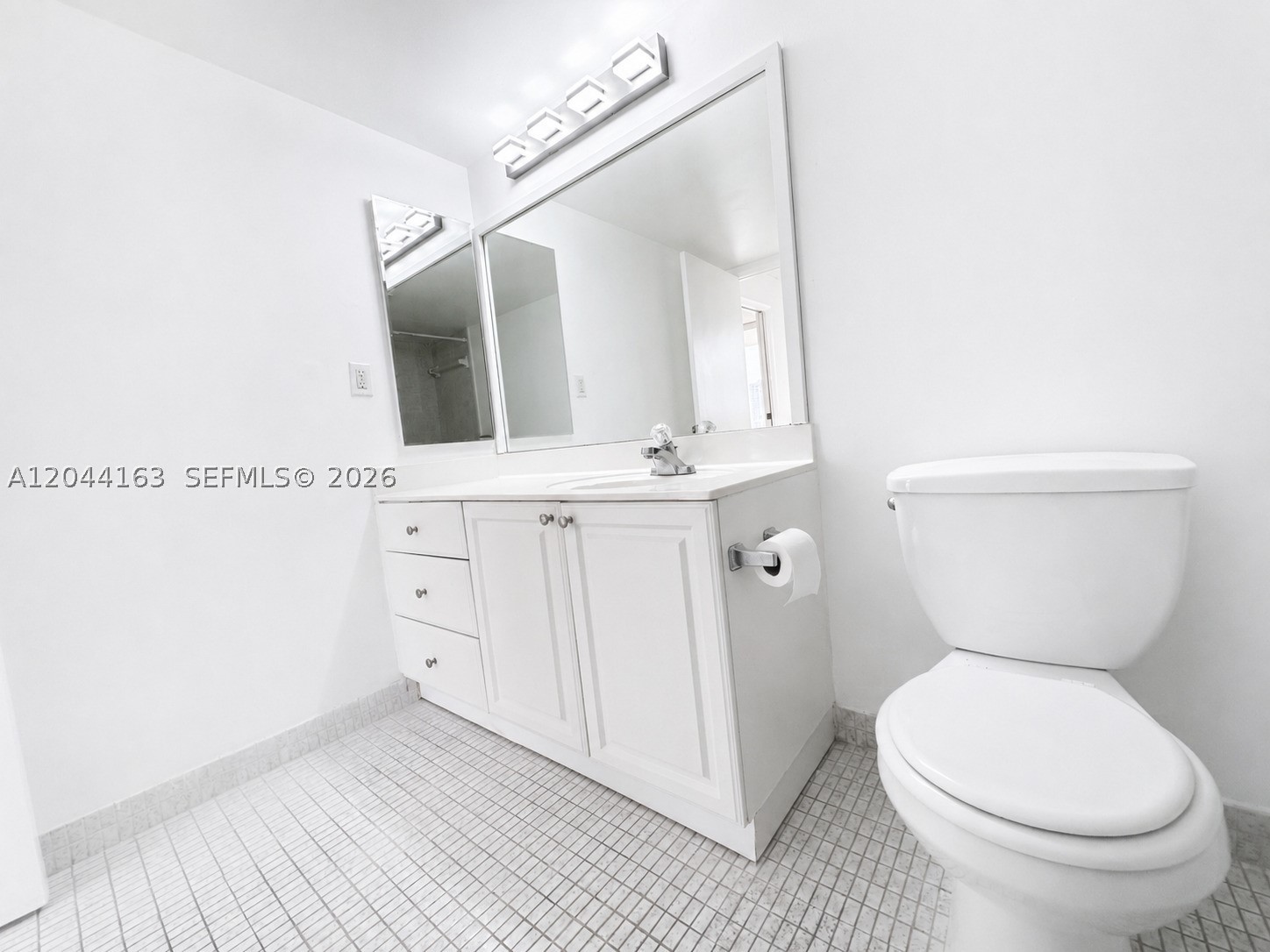 WINSTON TOWERS 700 CONDO - Residential Lease