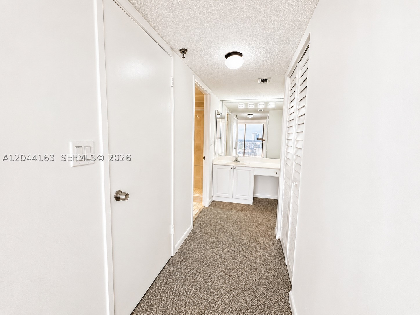 WINSTON TOWERS 700 CONDO - Residential Lease