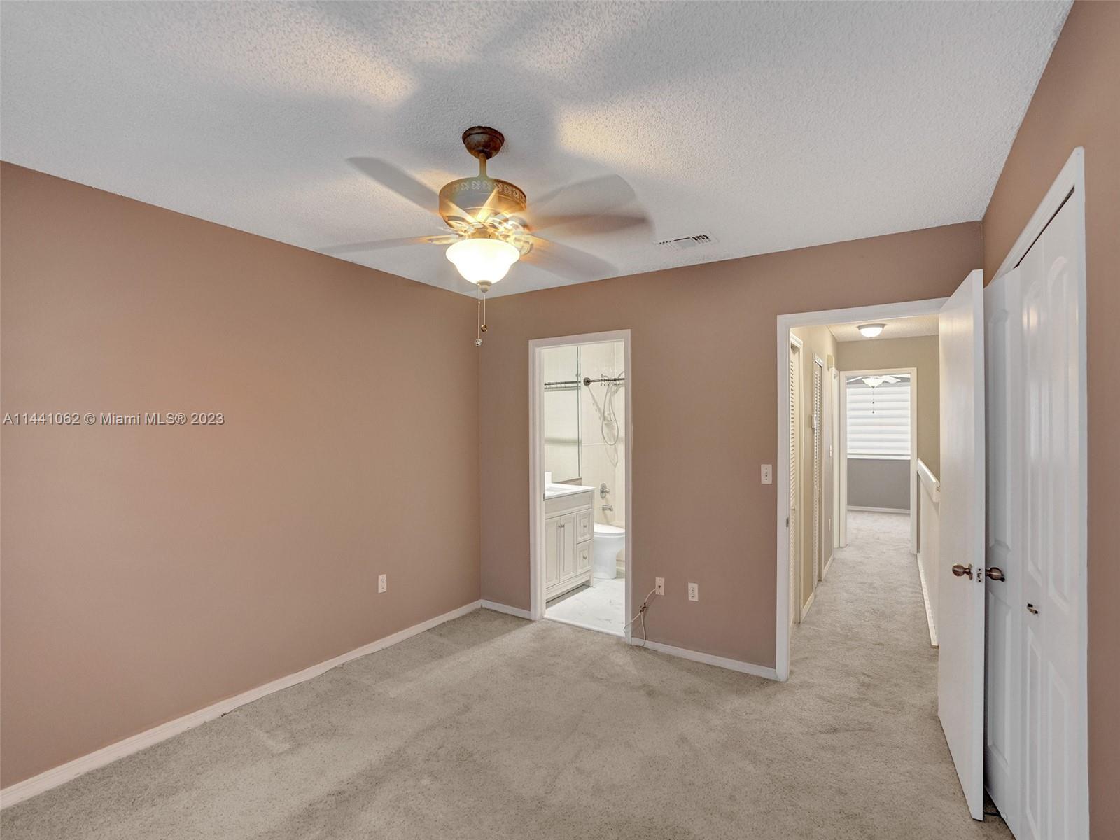 KENDALE LAKES NORTH SEC 9 - Residential