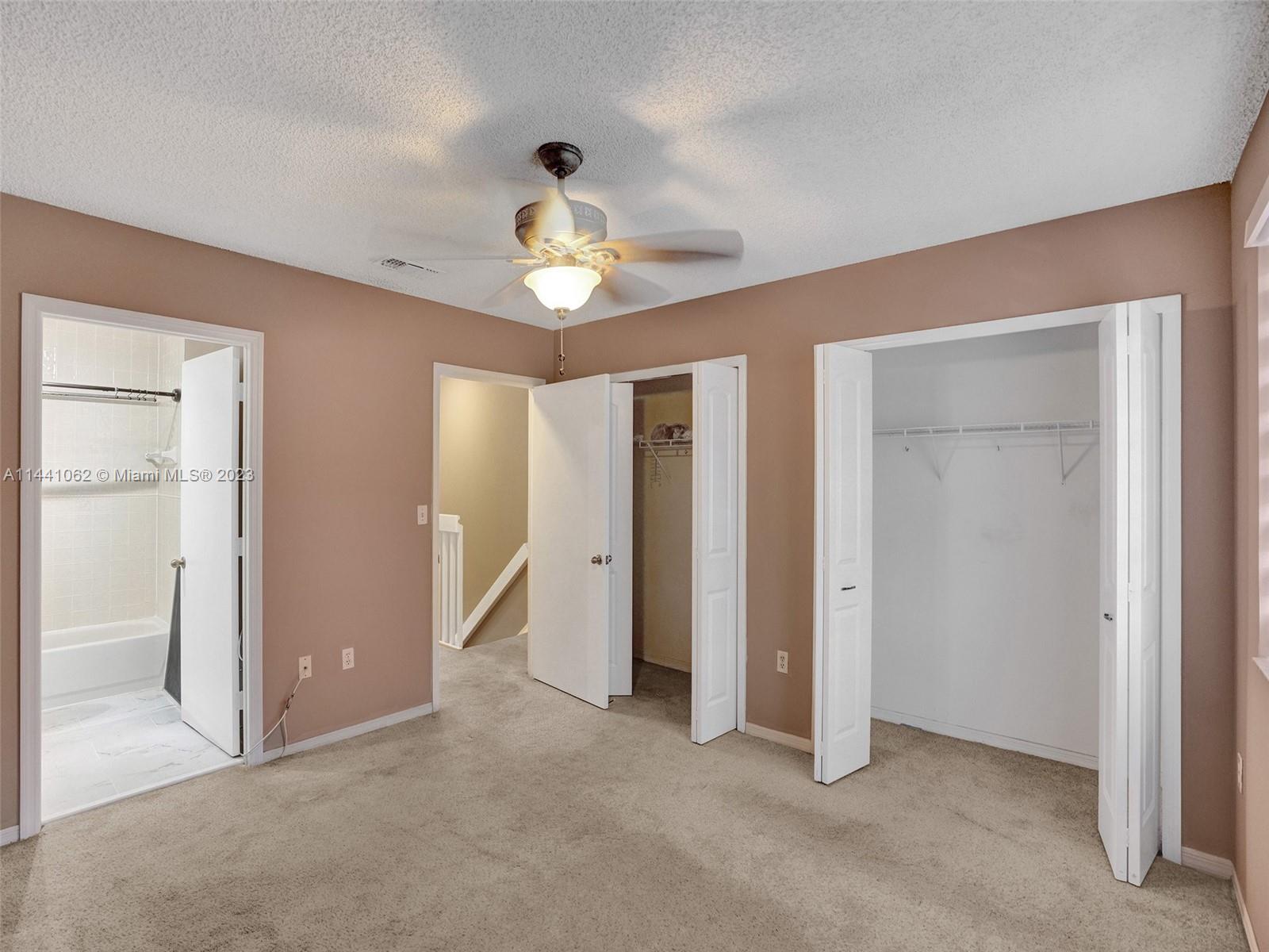 KENDALE LAKES NORTH SEC 9 - Residential