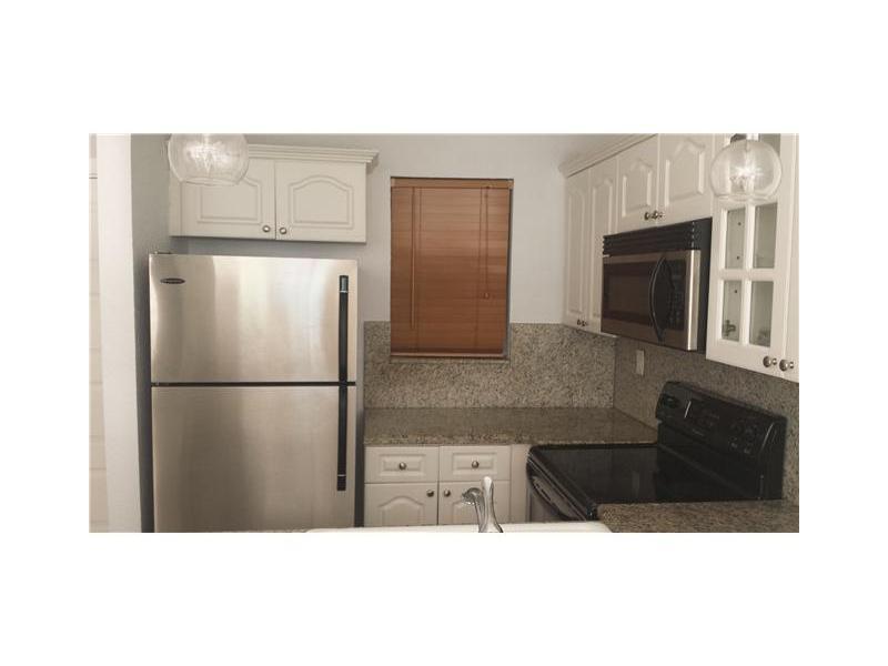 THE OAKS CONDO - Residential Lease