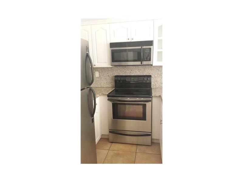 THE OAKS CONDO - Residential Lease