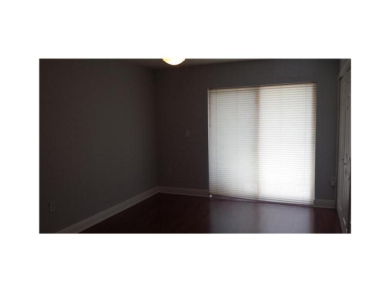 THE OAKS CONDO - Residential Lease
