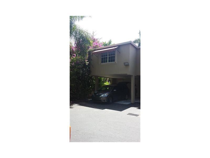 THE OAKS CONDO - Residential Lease