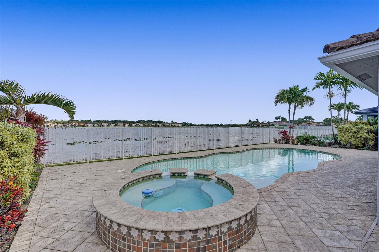 HIGHLAND MEADOWS - Residential