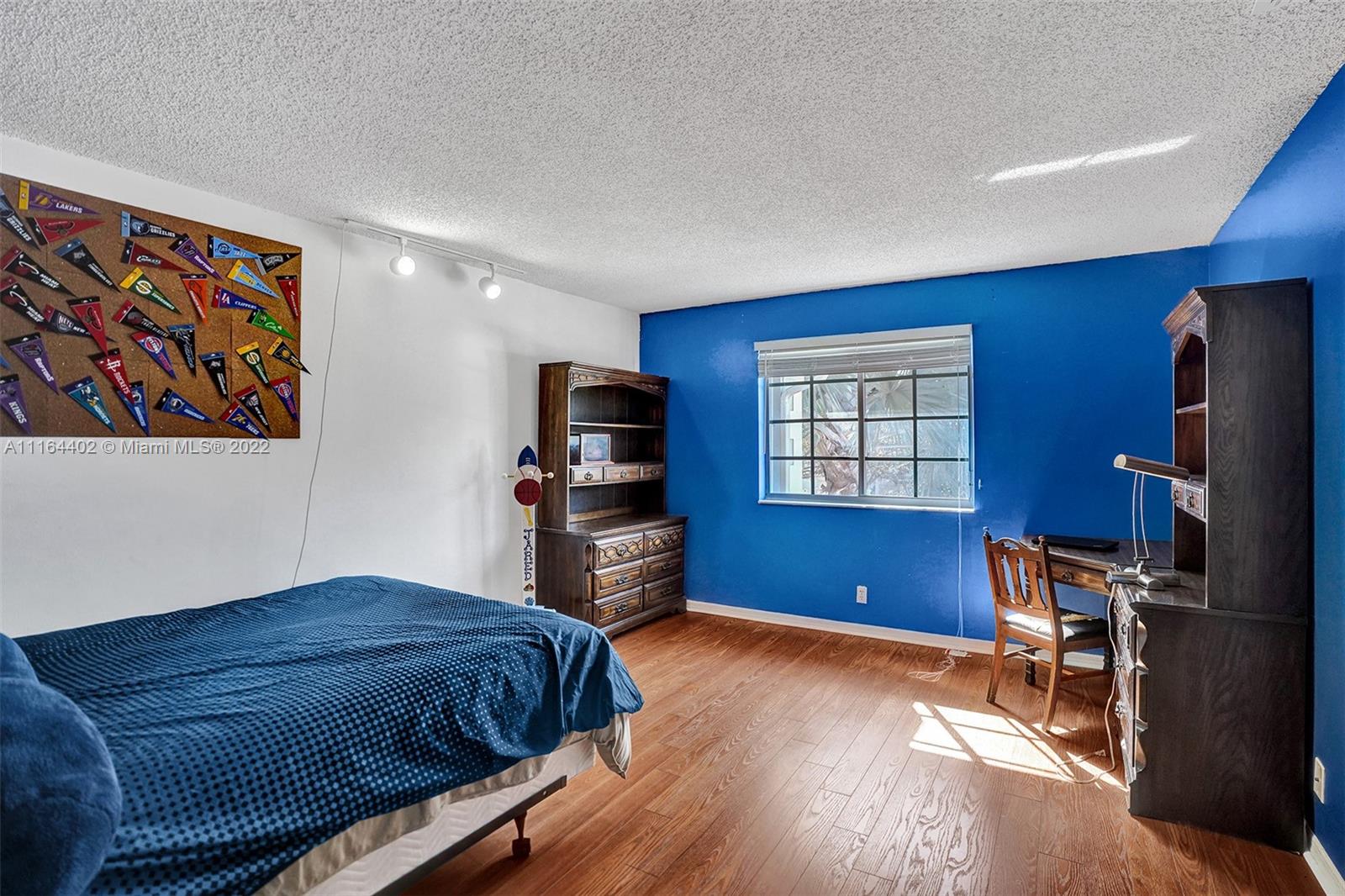 HIGHLAND MEADOWS - Residential