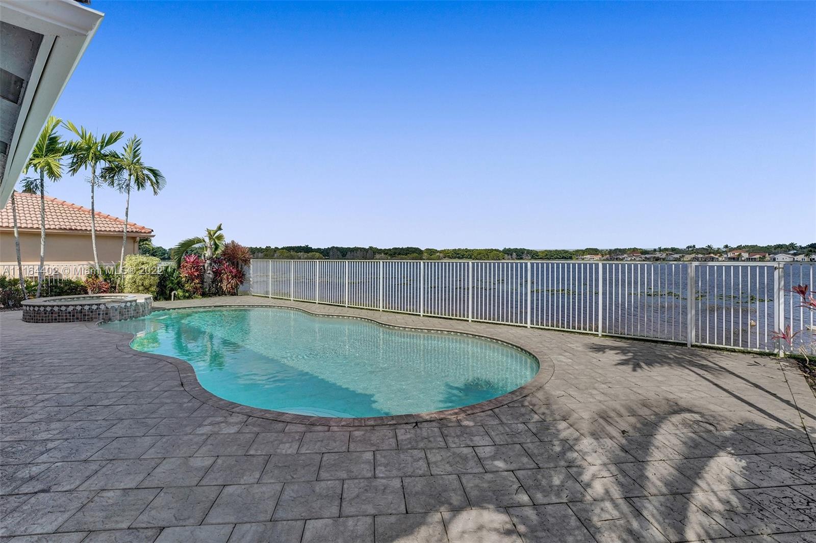 HIGHLAND MEADOWS - Residential