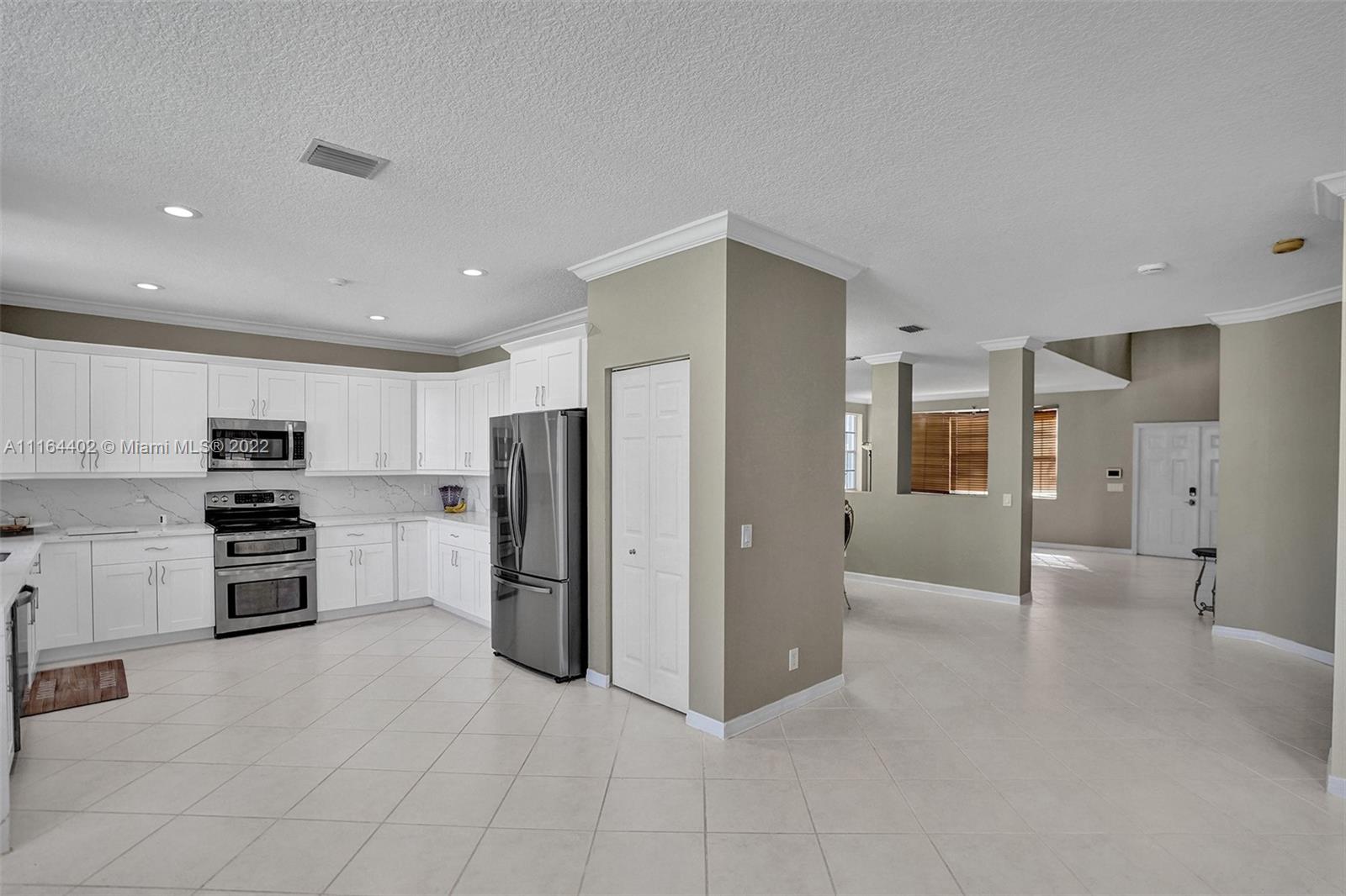 HIGHLAND MEADOWS - Residential