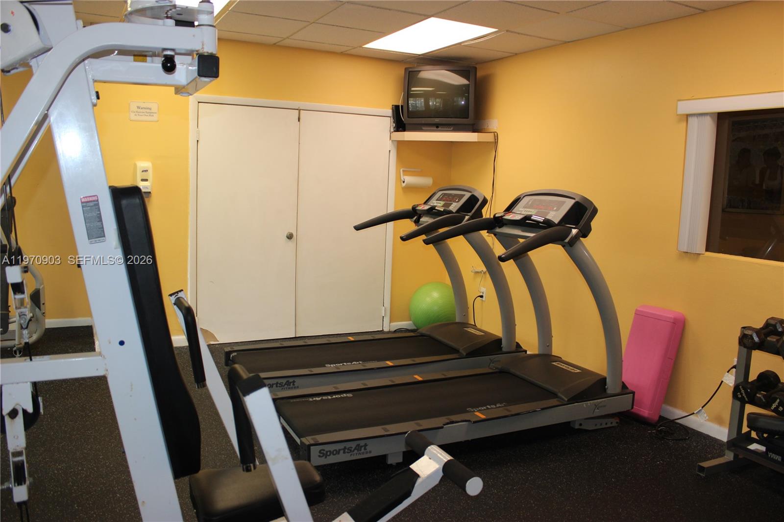 PALMS OF PEMBROKE CONDO - Residential Lease
