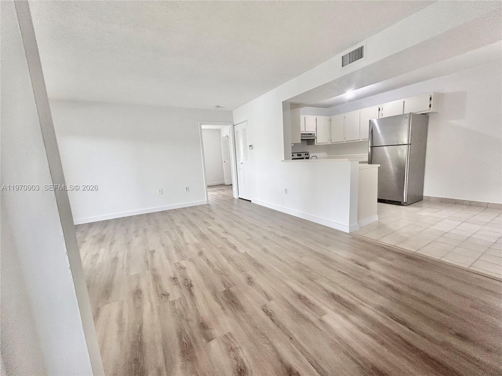 PALMS OF PEMBROKE CONDO - Residential Lease