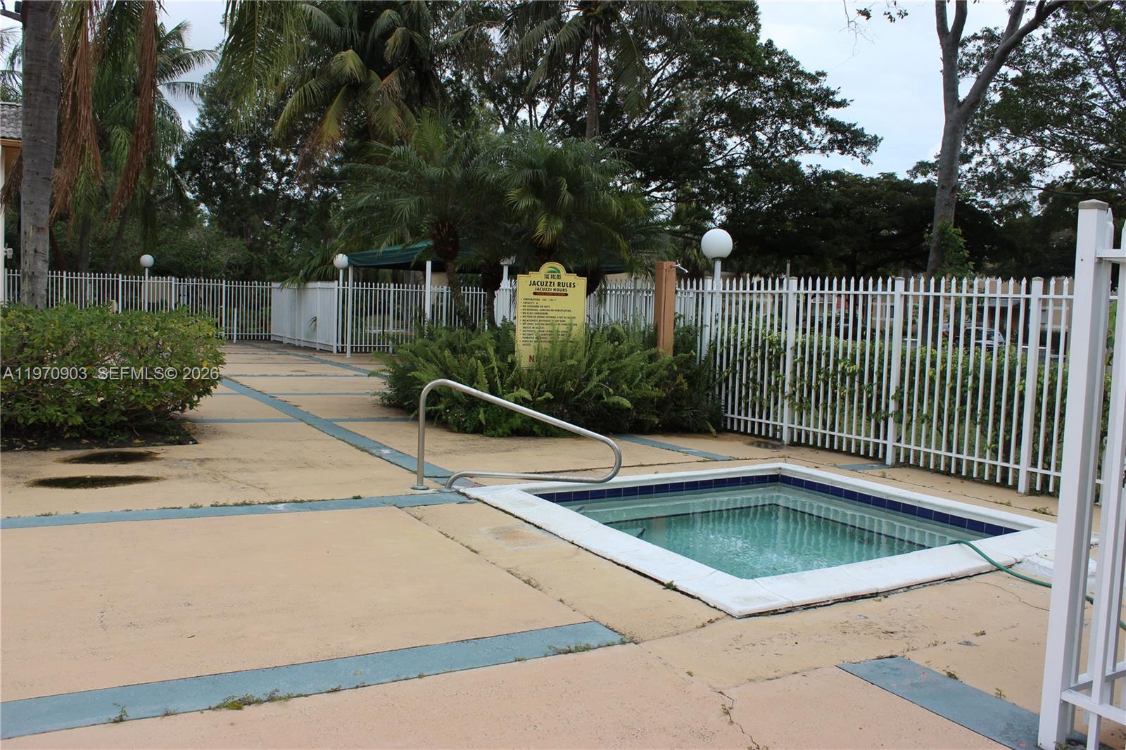 PALMS OF PEMBROKE CONDO - Residential Lease
