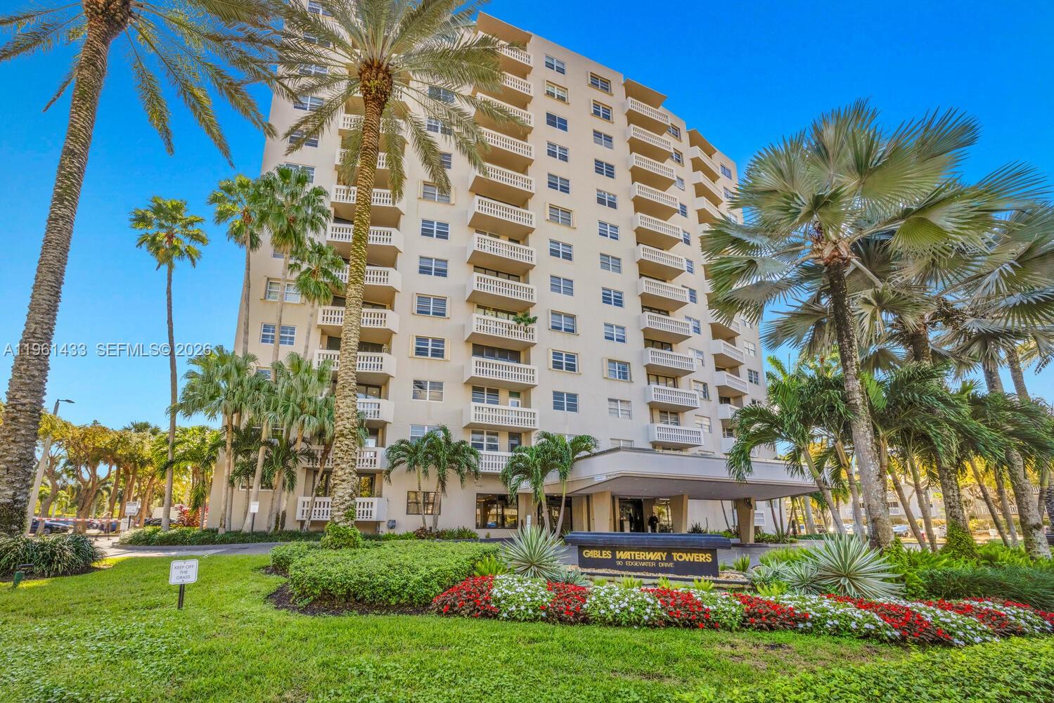 GABLES WATERWAY TOWERS - Residential