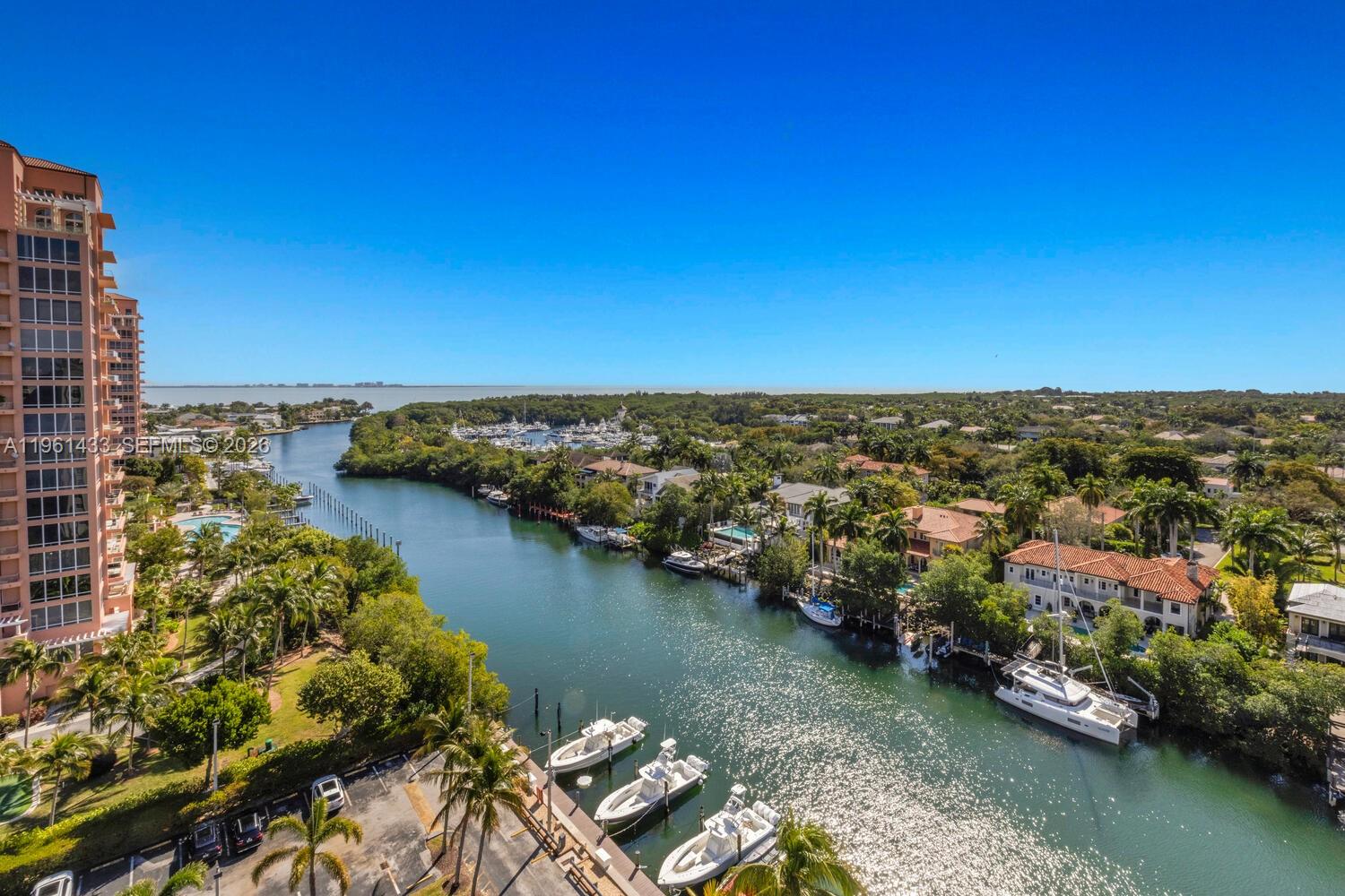 GABLES WATERWAY TOWERS - Residential
