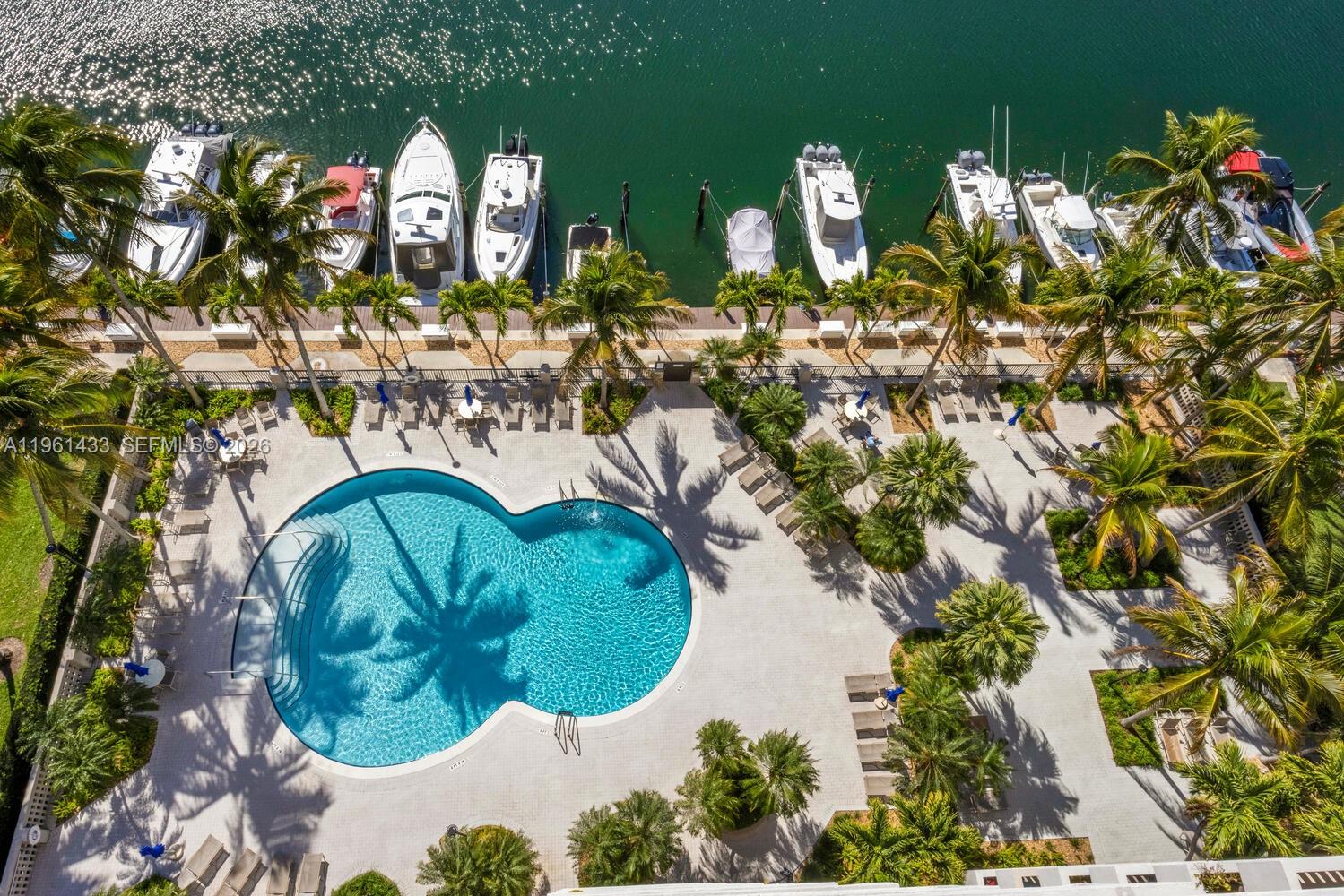 GABLES WATERWAY TOWERS - Residential